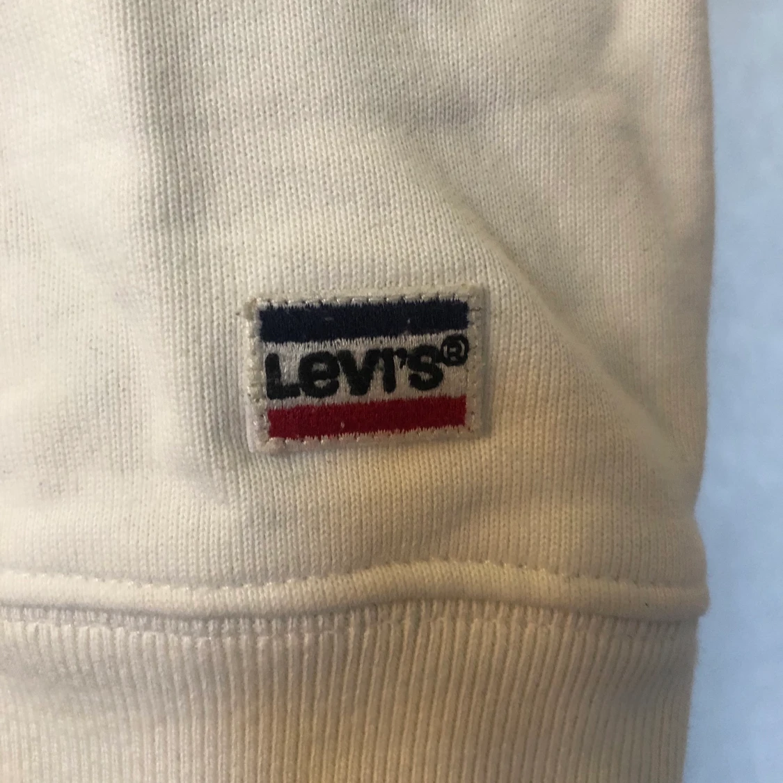 Levis hoodie  - 91