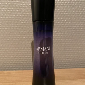 ARMANI CODE 30ML EDP  - Säljer min Armani CODE parfym. Testat några gånger. Som ny. Nypris 675kr mitt pris 400