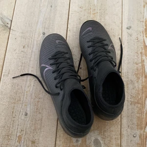 Nike merc fotbollsko - Ett par Nike merc fotbollskor. Mycket bra skick. Nypris 800. 