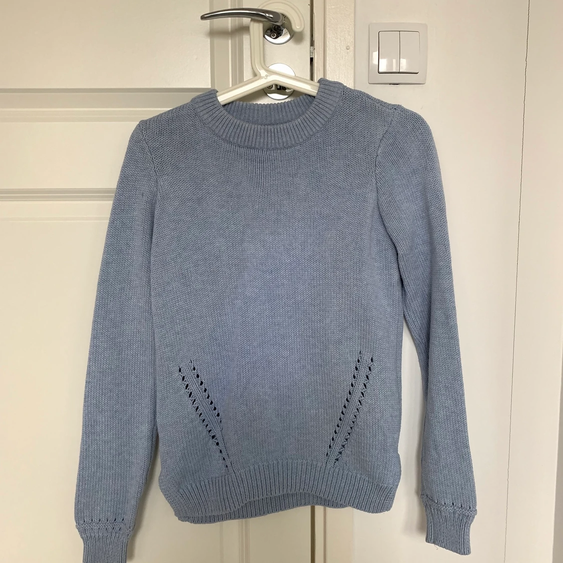 Blå stickad tröja 
