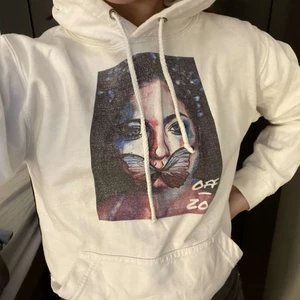 Fin hoodie med tryck - Hoodie med tryck 