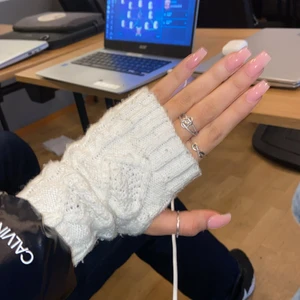 Torgvantar  - Vita torgvantar, köparen står för frakt 🤍