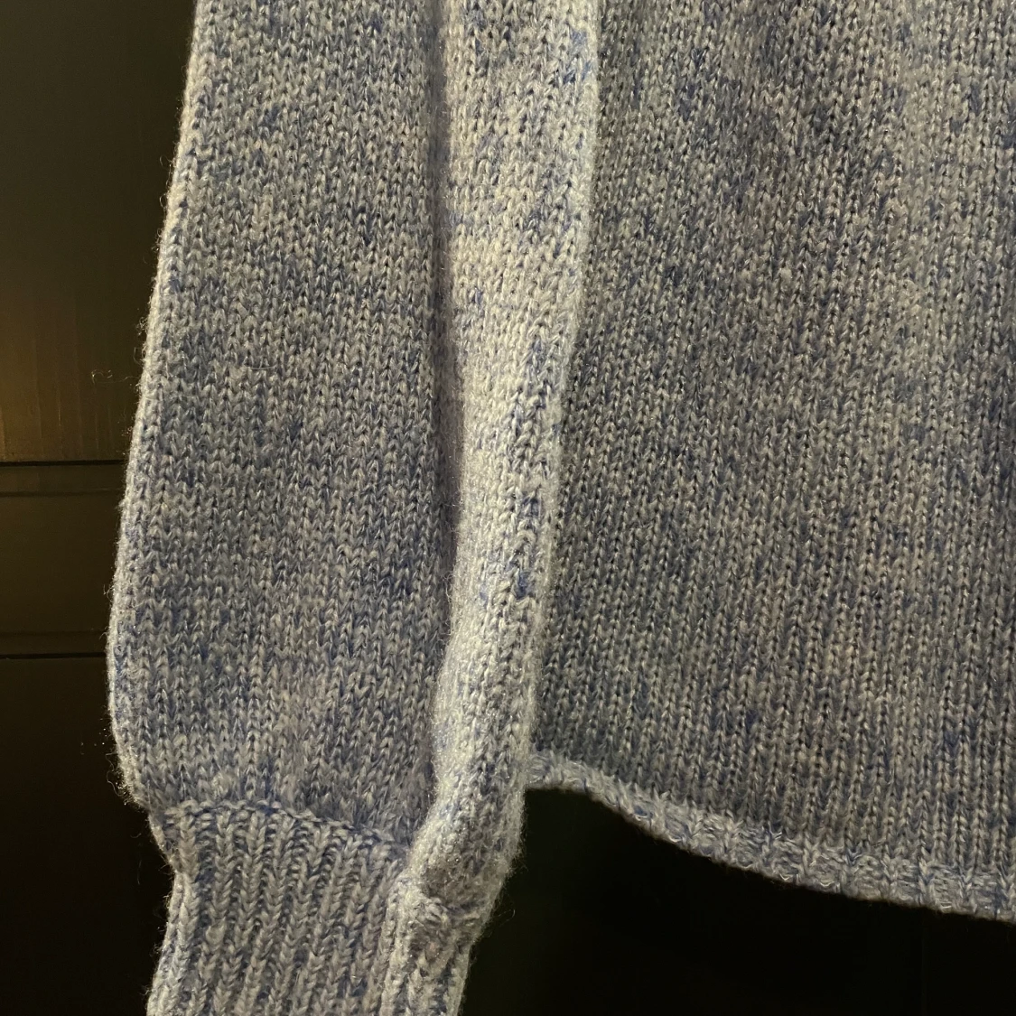 Stickad tröja strl M - 91
