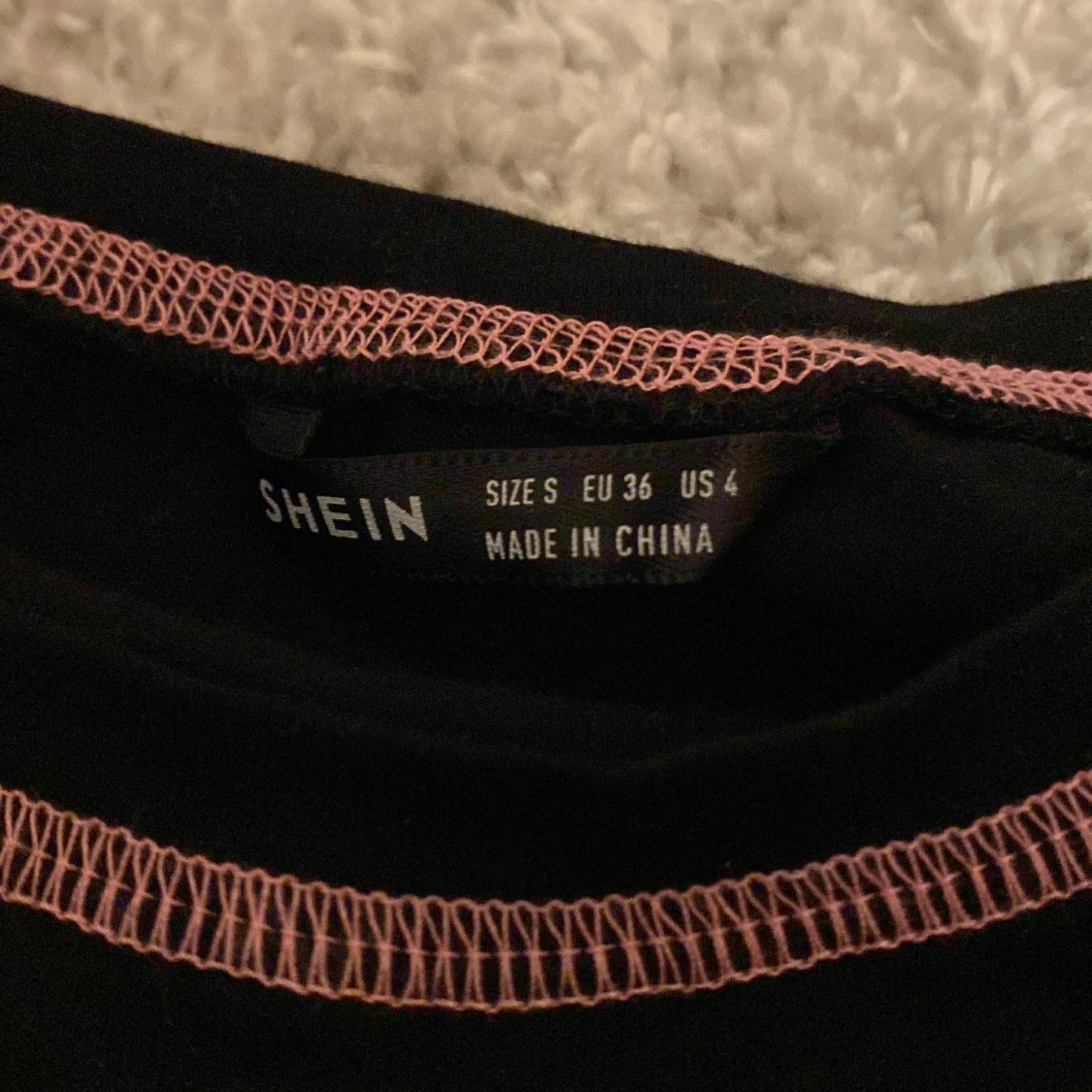 SHEIN tröja, nästan helt oanvänd  - 91