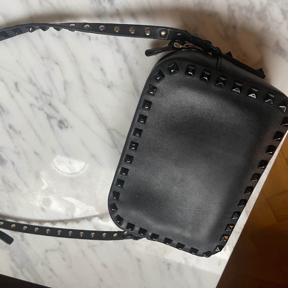 Valentino Garavani Rockstud Camera Bag - 90