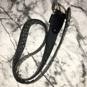 Bälte - Ej andvänd av mig. Fick i ett klädpaket. Köpare står för frakt