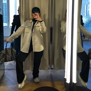 Jacka - Används aldrig, så fint skick <3 Från & other stories 