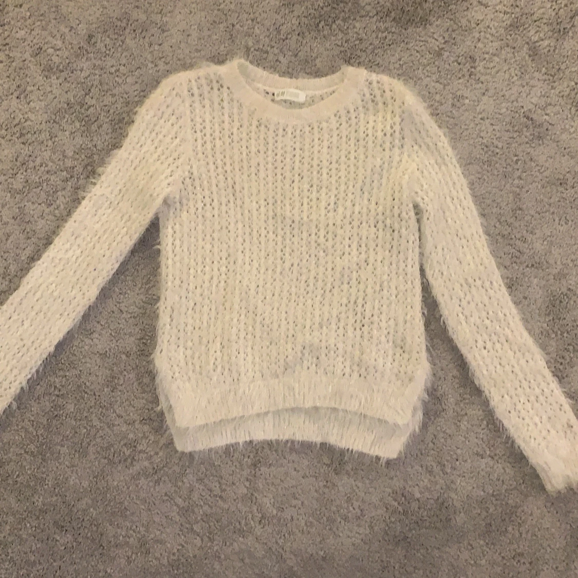 Lurvig stickad tröja från h&m