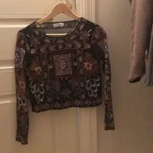 Super beautiful blouse from Zara. Embroidery details