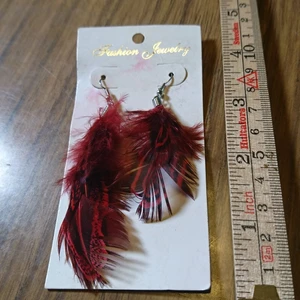 Örhängen - Röda fjäderörhängen, oanvända✌️