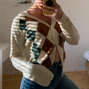 Kofta - Väldigt mysigt och ny kofta, S