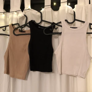 Zara linne - Säljer mina 3 linnen från zara då de är för små för mig, köpta för 50kr styck, köp 1 färg för 20 eller alla för 50