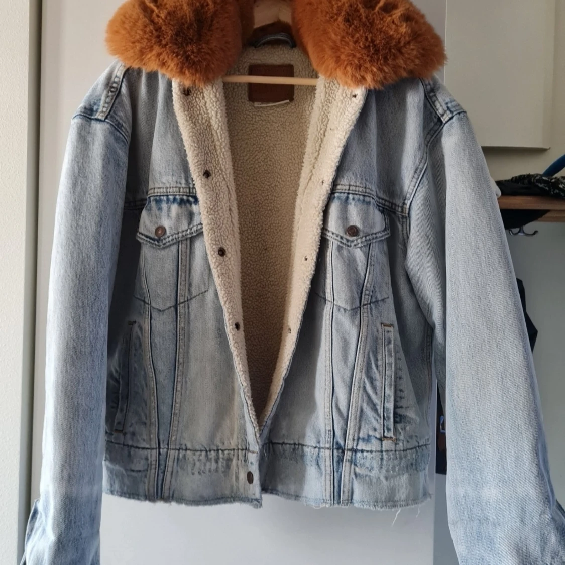 Levi's Oversized Sherpa Trucker Jacket - 90