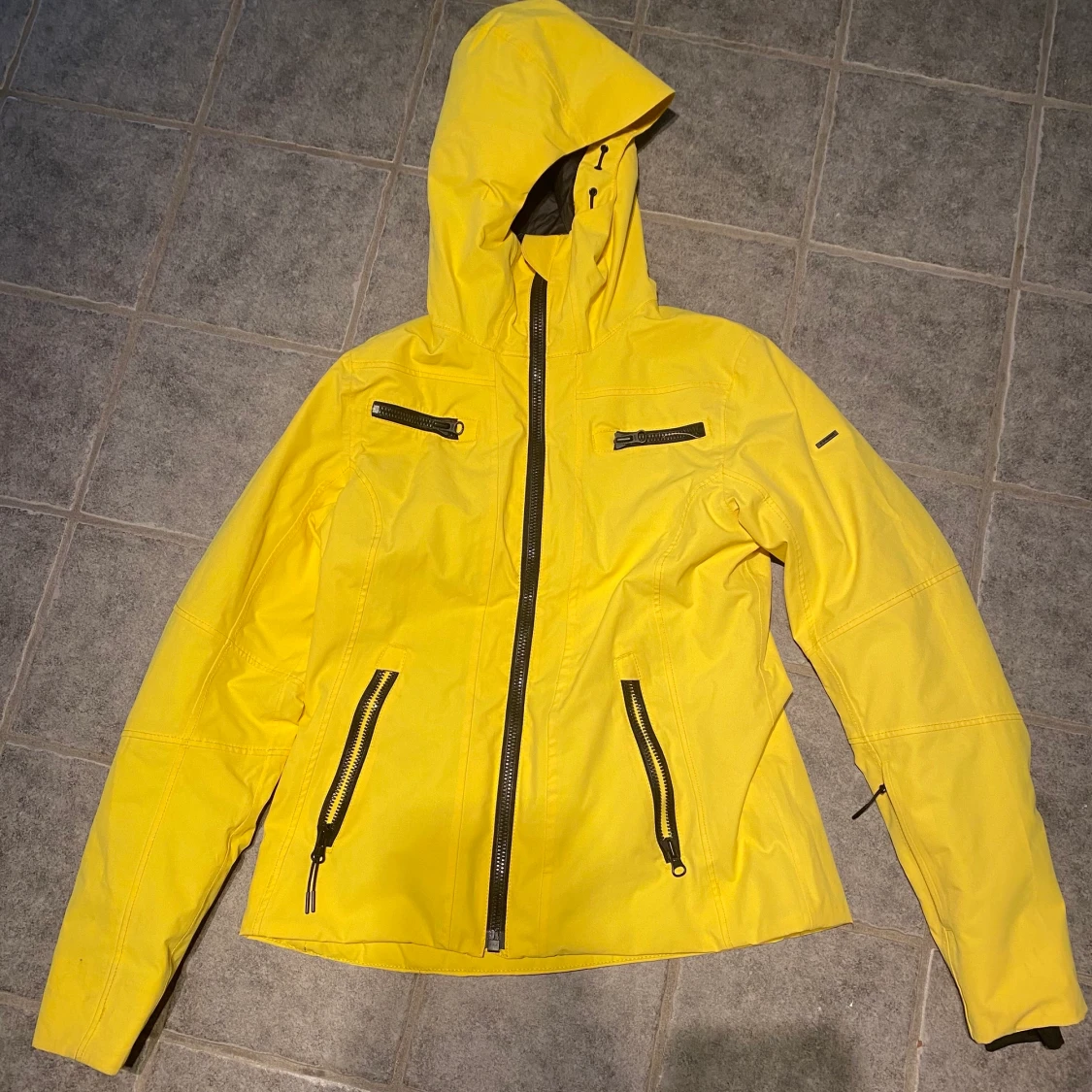 Everest skidjacka storlek 36