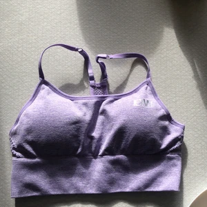 ICIW sport-bh  - Sport-bh från I can I will i storlek M. Superbra skick och använd endast två gånger. Frakt ingår i priset! 