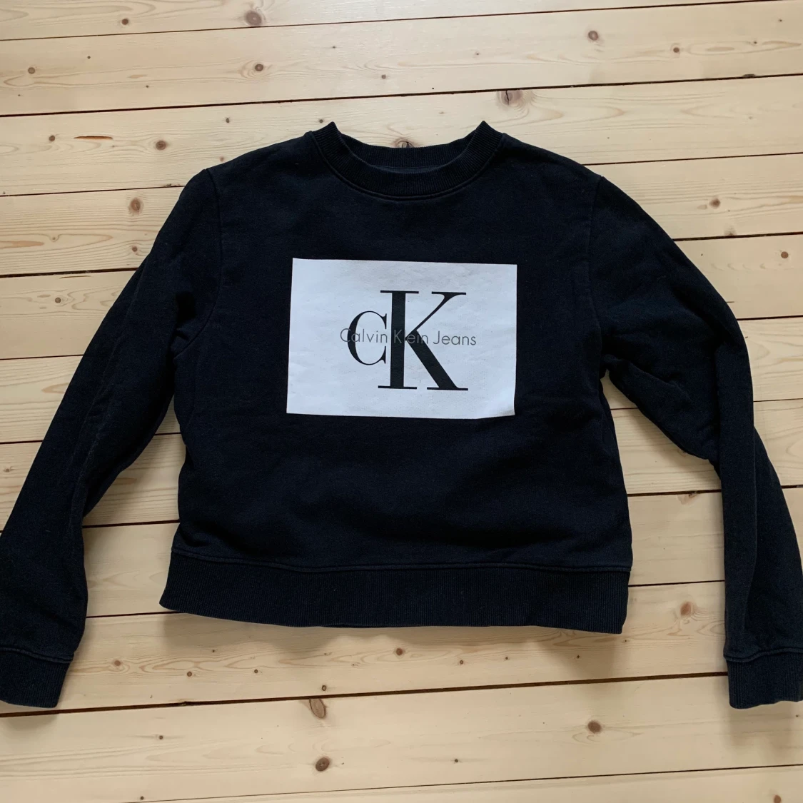 Calvin Klein Sweatshirt  - 90