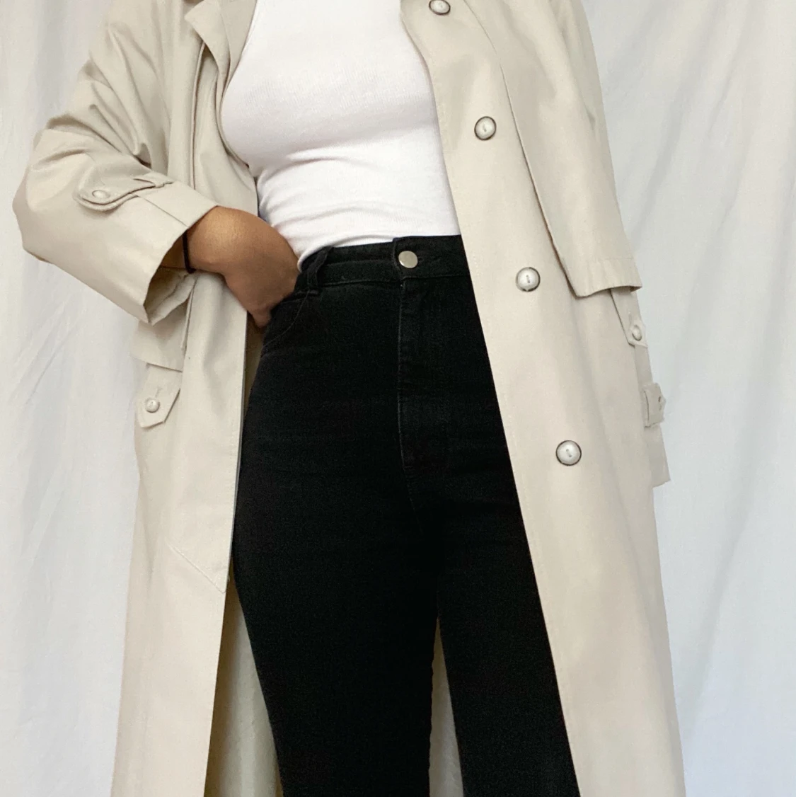 Beige trenchcoat  - 90