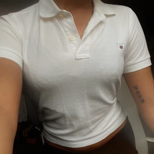 Gant Piké S - Jättefin piké från Gant. Har knappt använt så den är i perfekt skick! 💕