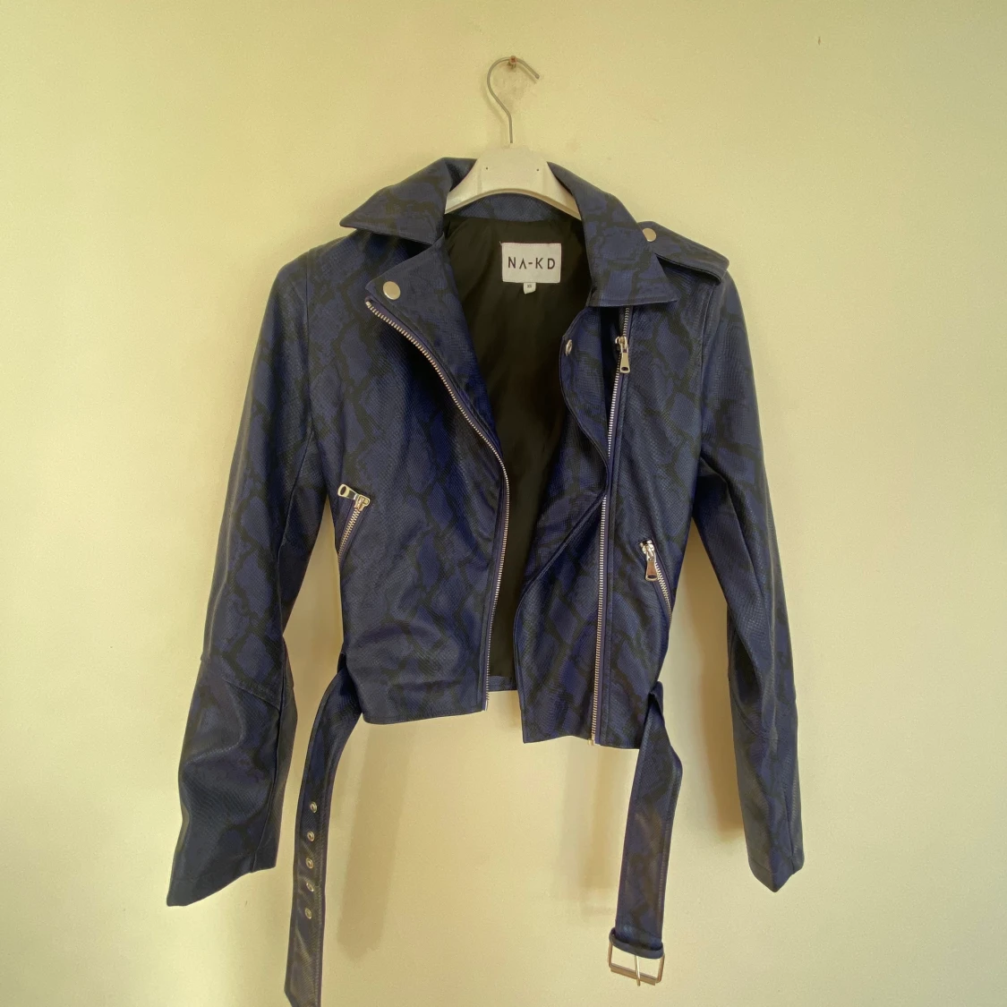 Skinjacka NA-KD - 90