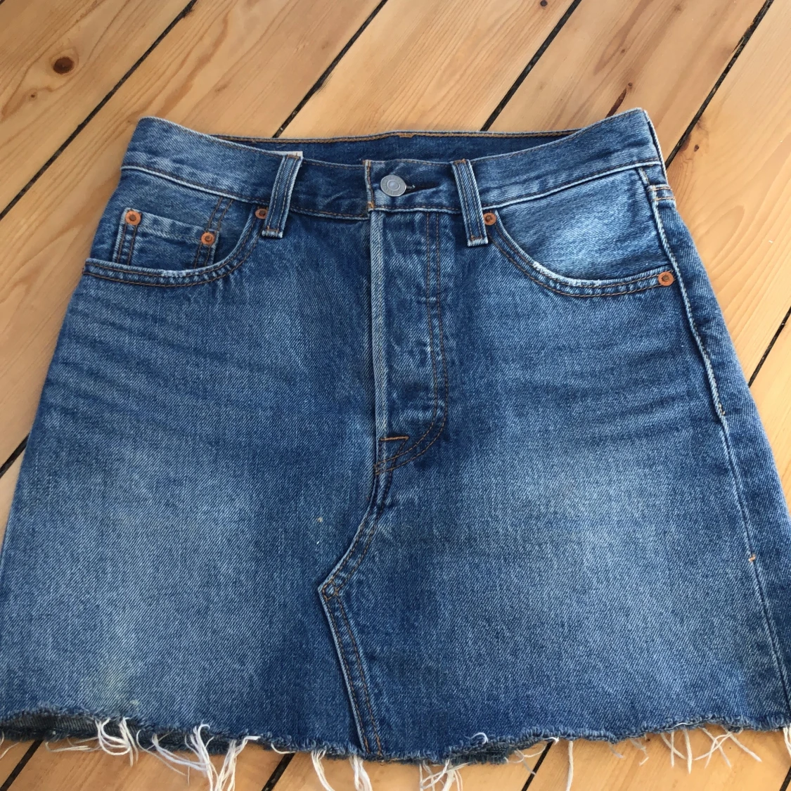 Levis kjol stl 23 