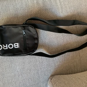 Björn Borg väska  - Superfint skick, knappt använd. 