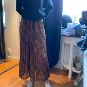 Långkjol  - Köpare står för frakt