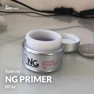 Primer gel  - En primer gel från nagelgiganten den är använd några gånger men Inge mer än det 😀