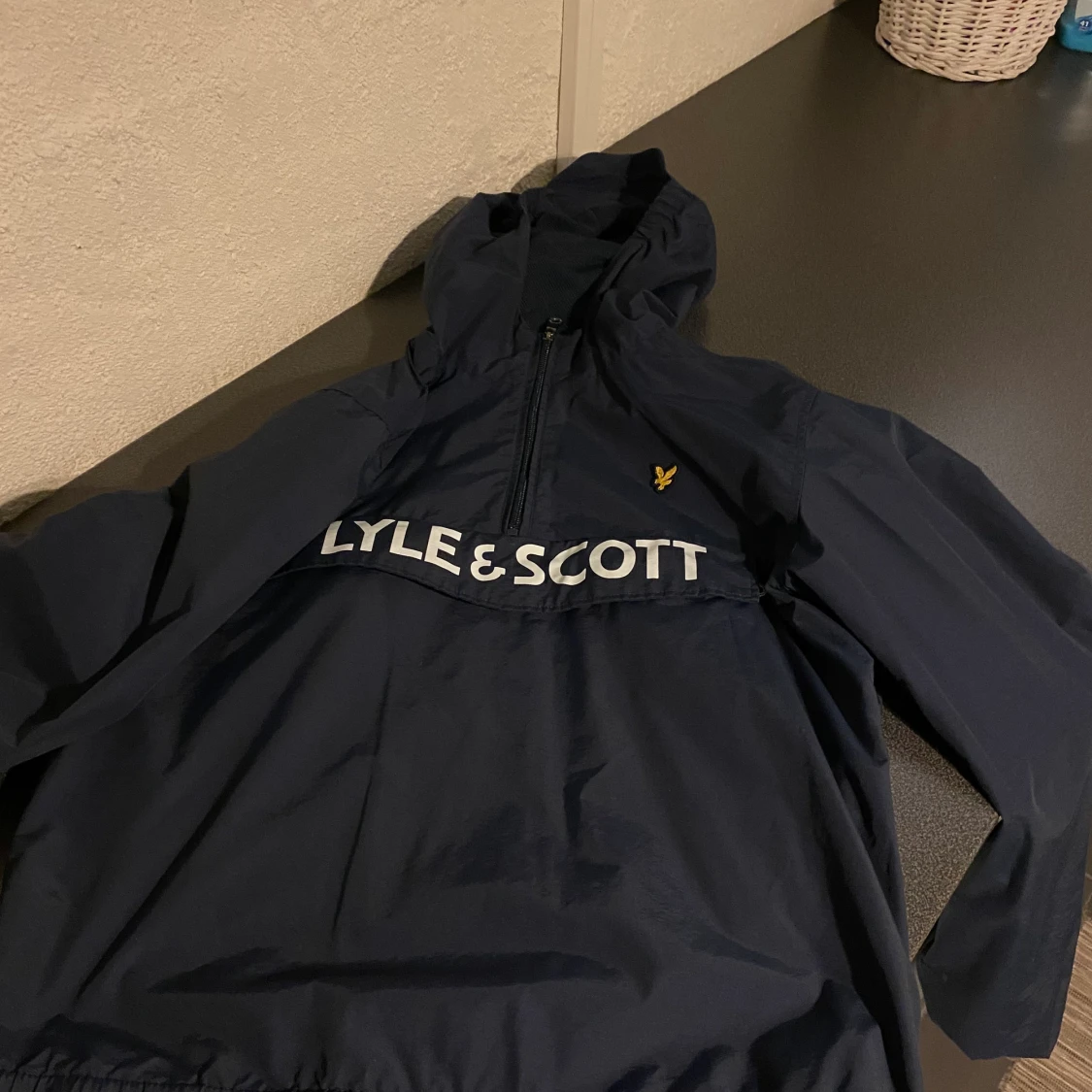 Lyle & scott jacka  - 90