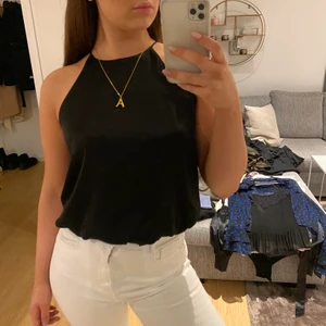 Body från zara - En siden body från zara, typ balong modell, storlek m. Köparen står för frakten 