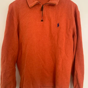 Ralph Lauren Polo tröja - Oversize tröja i orange. Köpt på Plick. 