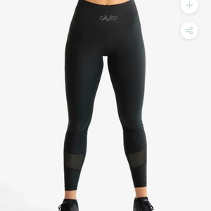 Gavelo tights - Träningstights från Gavelo, knappt använda. Nypris: 699 kr.      Storlek M men små i storleken så närmare en S.
