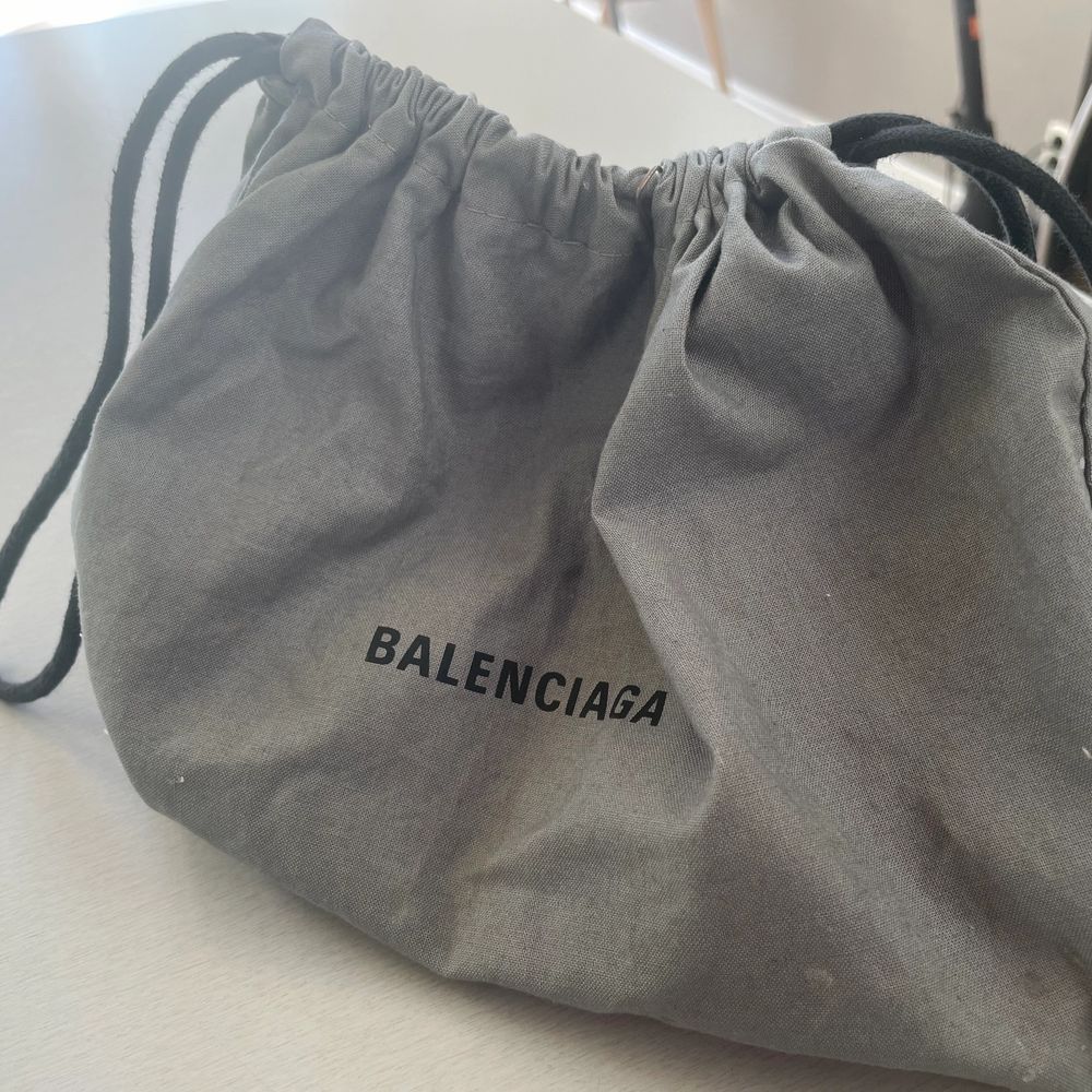 Balenciaga Väska - Balenciaga | Plick Second Hand