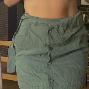 Grön kjol  - Supercool grön kjol 