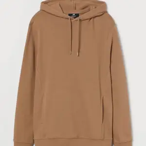 As najs oversized brun hoodie. Frakten står köparen för 🥰