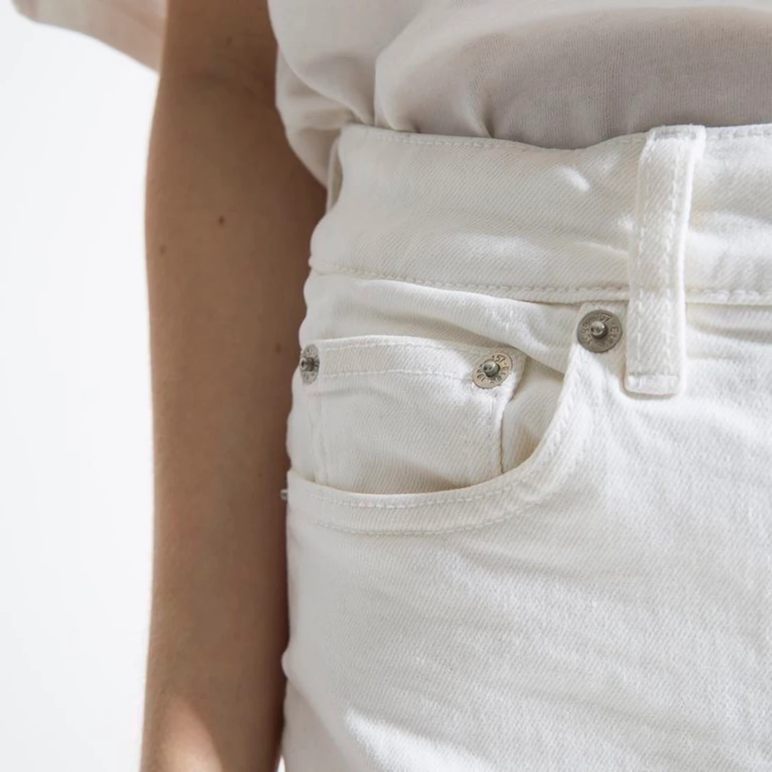 Vita jeans! 60kr! - 91