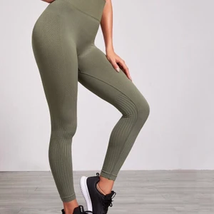 Träningstights NYA - OANVÄNDA! 