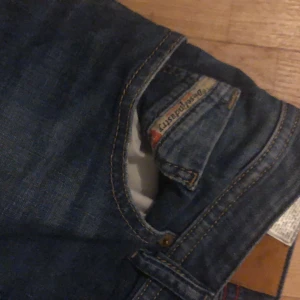 Diesel Jens herr - Säljer av att den är för liten. Den är hel.