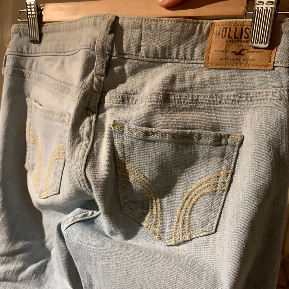Sjukt snygga jeans som jag dessvärre växt ur. Jeans & Byxor.