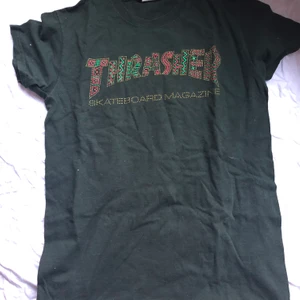 Thrasher - Grön thrasher T-shirt storlek S