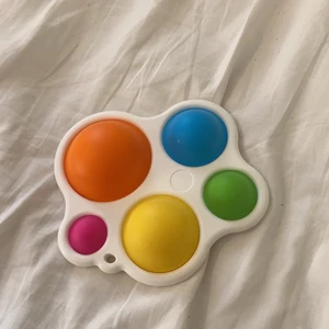 Fidget toy - Säljer min helt nya simple dimple 