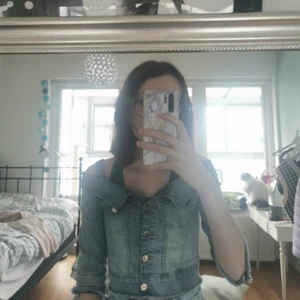 Jeanstop - Jeanstopp från Love by loverepublic inköpt i St Petersburg. Sälj då den börjar bli för liten. Kan hämtas i Malmö