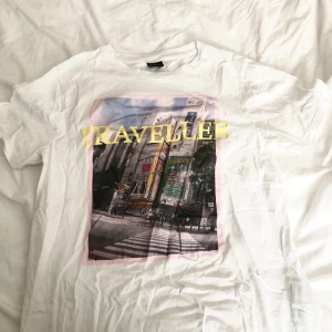 tshirt från gina - pris diskuteras samt leverans 