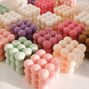 Populära ljus - Jag säljer bubble candles i din färg önskning och t.o.m doft (ibland) .!🤍 Gjorda på 100% återvunnen stearin, så väldigt miljövänligt:) kan såklart inte garantera helt perfekt eftersom formarna jag använder slits, så kanske nån defekt någon stans men annars bra skick såklart!💞skriv privat för en beställning! (Levereras)