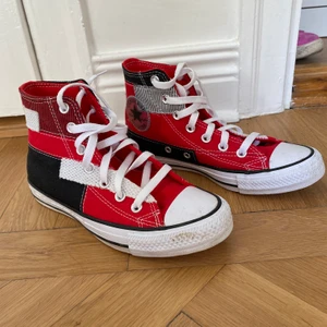 Coverse - Säljer dessa coola converse som använts 1 gång!❤️ I priset ingår frakt!