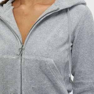 Juicy couture - Fin kofta men inte min stil så aldrig använd, strl S/M