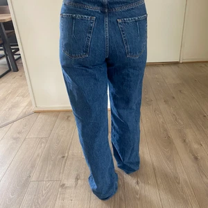 Jeans från Zara 90’s full length - Köparen står för frakten 