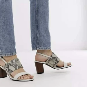 Vagabond sandaletter  - Endast testade inomhus! I nyskick. Strl 39 passar 38-39. Superfina och slutsålda!