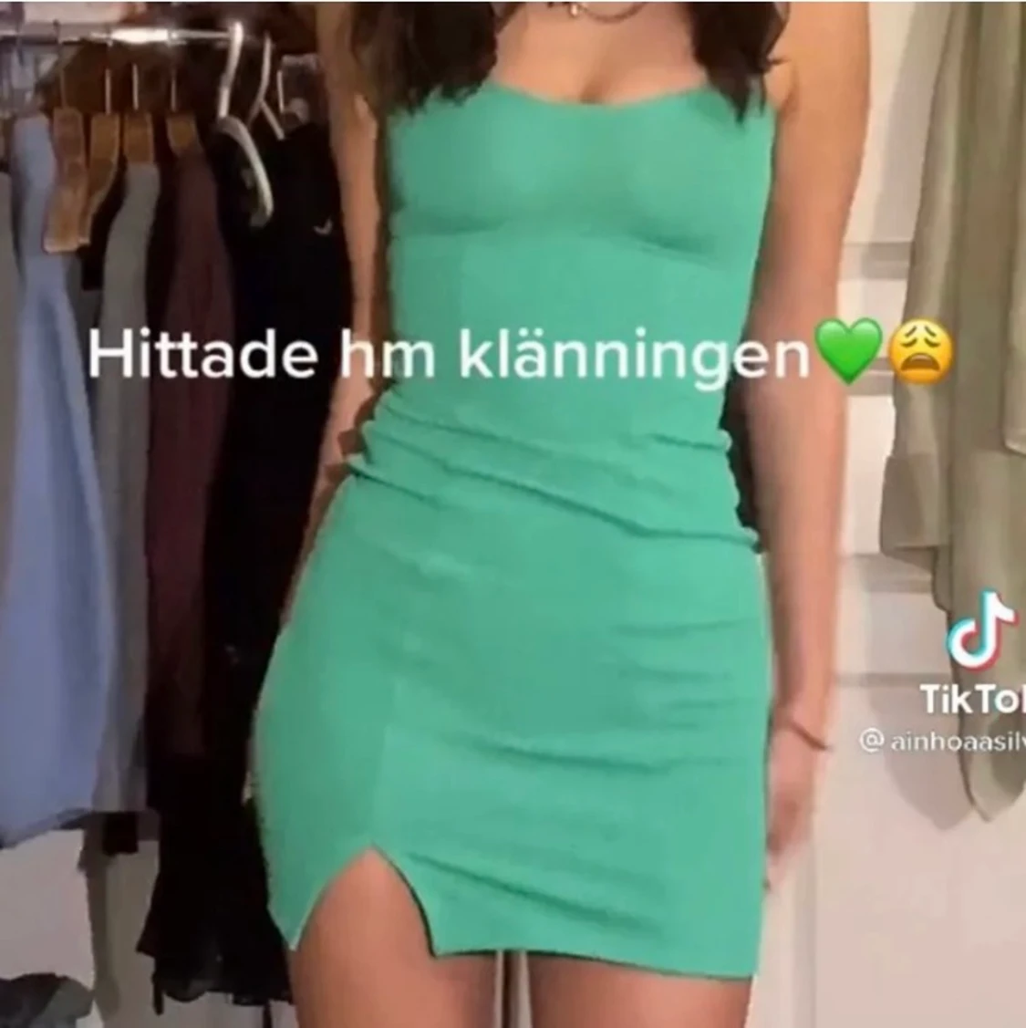 Trendig grön HM klänning