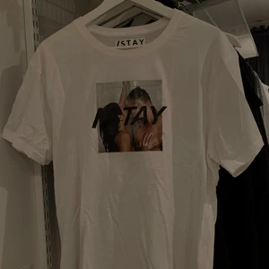 I STAY - I STAY tröja i storlek L. 