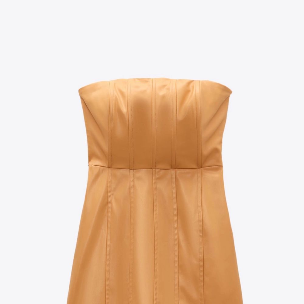Läder klänning från Zara | Plick Second Hand
